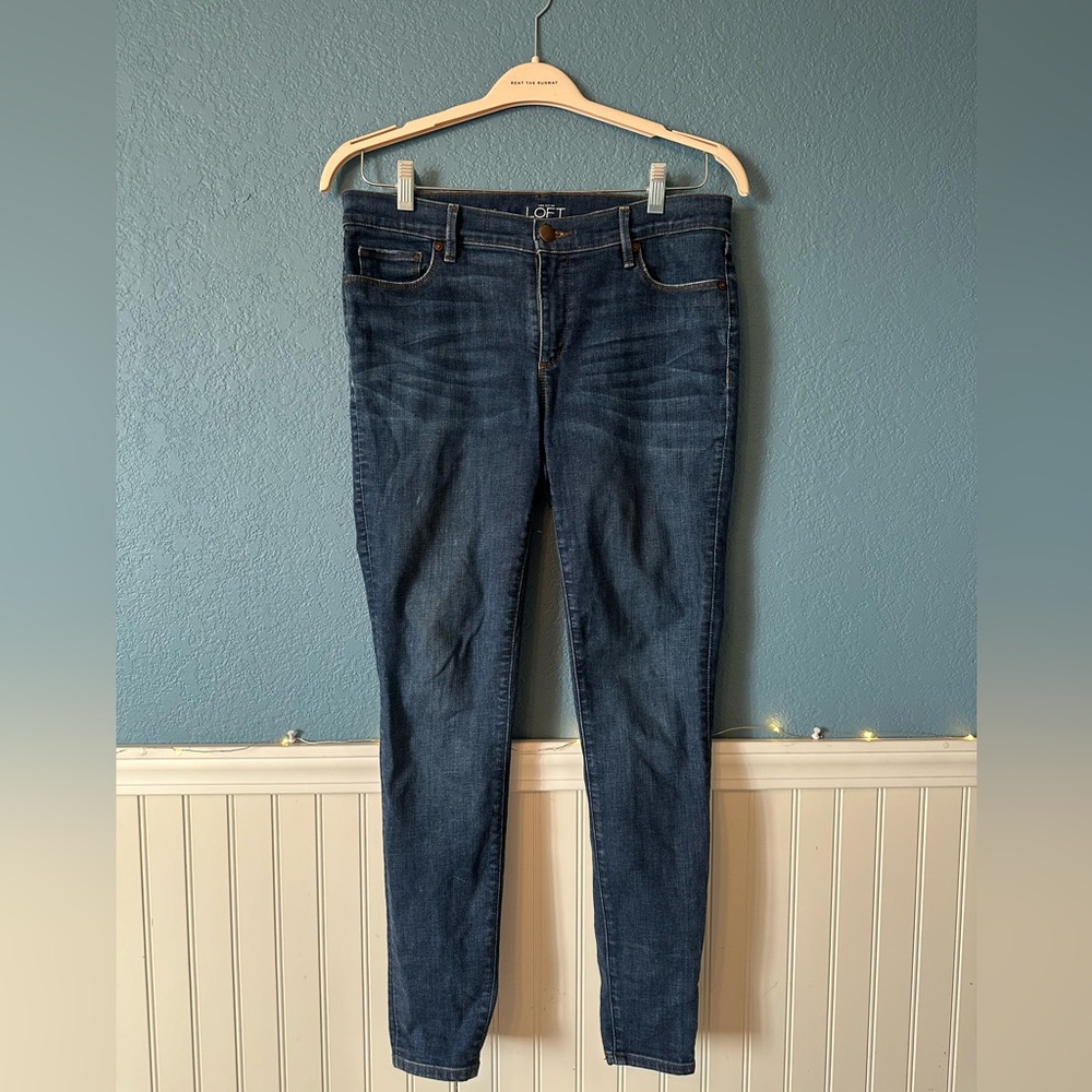 Ann Taylor LOFT denim Legging style jeans